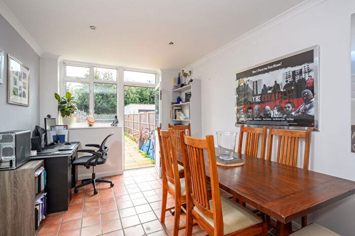 2 Bedroom Terraced House For Sale In Carlton Road, Walton-On-Thames, KT12