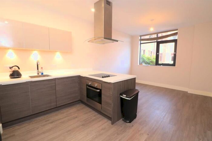 1 Bedroom Flat To Rent In Greenleigh Court, Dawsons Square, Pudsey, LS28