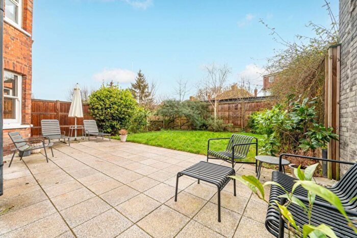 5 Bedroom House To Rent In Kings Road, Willesden, London, NW10