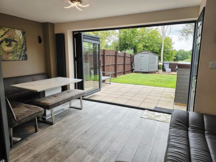 3 Bedroom Town House For Sale In Kensey Valley Meadow, Launceston, PL15