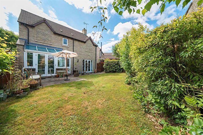 4 Bedroom Detached House For Sale In Church Rise, Burton, SN14