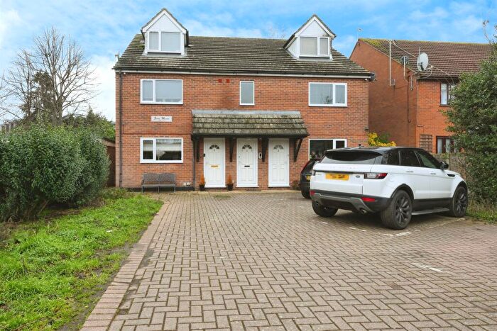1 Bedroom Flat For Sale In Walton Road, Hoddesdon, EN11