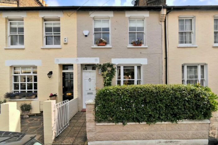 3 Bedroom Terraced House To Rent In Thorne Street, Barnes, SW13