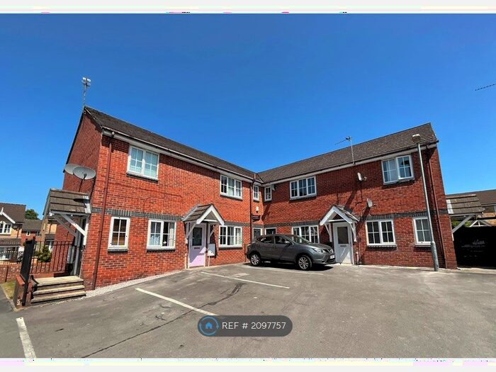 2 Bedroom Flat To Rent In Thorndale Court, Manchester, M9