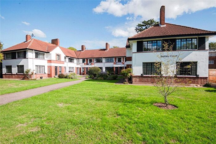 3 Bedroom Maisonette To Rent In Berkley Court, Twickenham, TW1