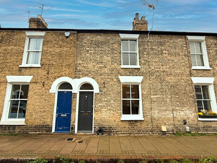 3 Bedroom Terraced House To Rent In Norwich Street, Cambridge, CB2