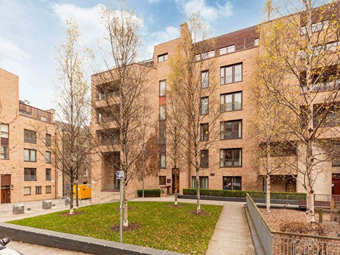 1 Bedroom Flat To Rent In Mcewan Square, Fountainbridge, Edinburgh, EH3
