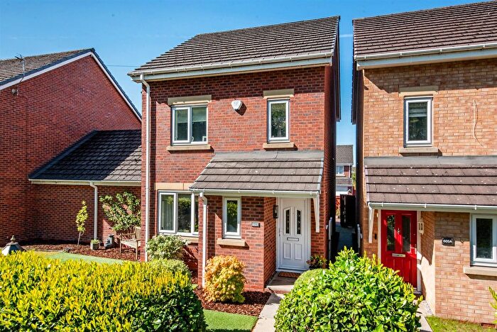 4 Bedroom Town House For Sale In Preston Road, Clayton-Le-Woods, Chorley, PR6