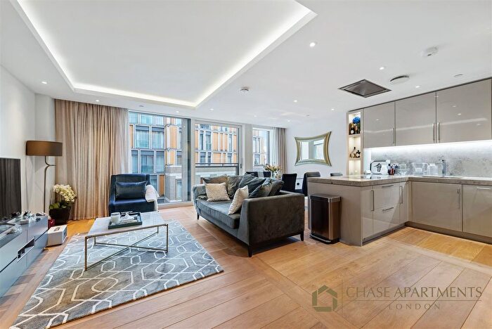 2 Bedroom Flat To Rent In Savoy House, The Strand, WC2R