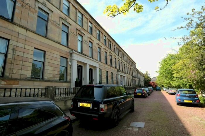 2 Bedroom Flat To Rent In Hamilton Drive, Glasgow, G12