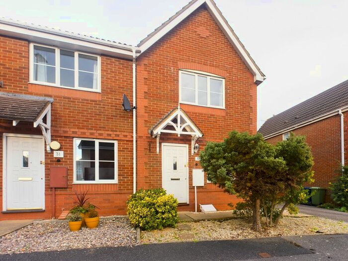 2 Bedroom Property To Rent In Vine Way, Stone Hills, Tewkesbury, GL20