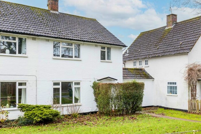 3 Bedroom Semi-Detached House To Rent In Town Barn Road, Crawley, RH11