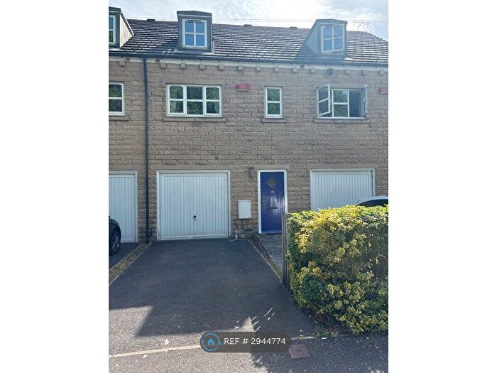 3 Bedroom Terraced House To Rent In Copley Drive, Halifax, HX3