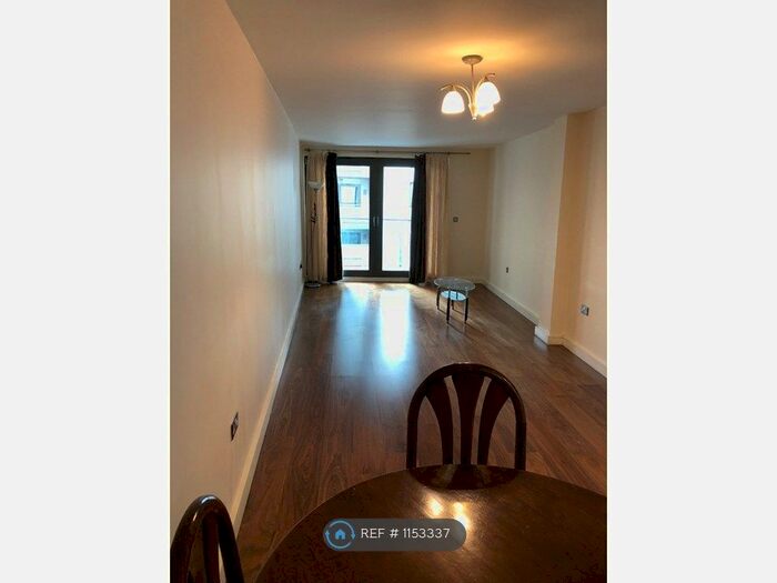 1 Bedroom Flat To Rent In High Street, Slough, SL1