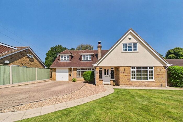 5 Bedroom Detached House For Sale In Conifer Drive, Tilehurst, Reading, Berkshire, RG31