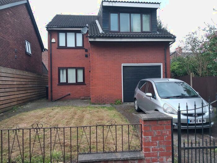 4 Bedroom Detached House To Rent In Moss Vale Road, Urmston, Manchester., M41