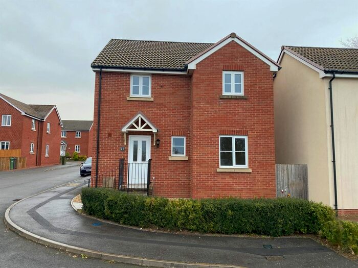 4 Bedroom Detached House To Rent In Cromwell Close, Newtown, Berkeley GL13