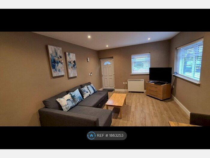 1 Bedroom Flat To Rent In Broomfield Road, Chelmsford, CM1