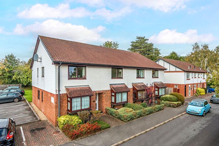 1 Bedroom Flat To Rent In Old Station Way, Godalming, GU7