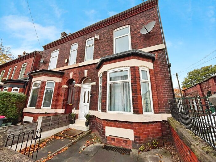 3 Bedroom Semi Detached House For Sale In Barton Lane, Eccles, M30