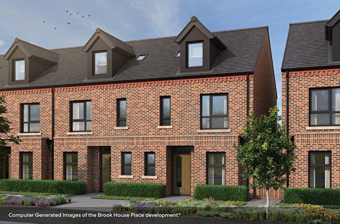 3 Bedroom Semi-Detached House For Sale In Brook House Place, Urmston, Trafford, M41