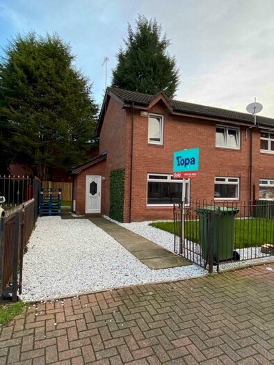 2 Bedroom End Of Terrace House To Rent In Elderpark Street, Glasgow, G51