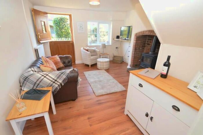 2 Bedroom Cottage To Rent In Chapel Row, Ludlow, SY8