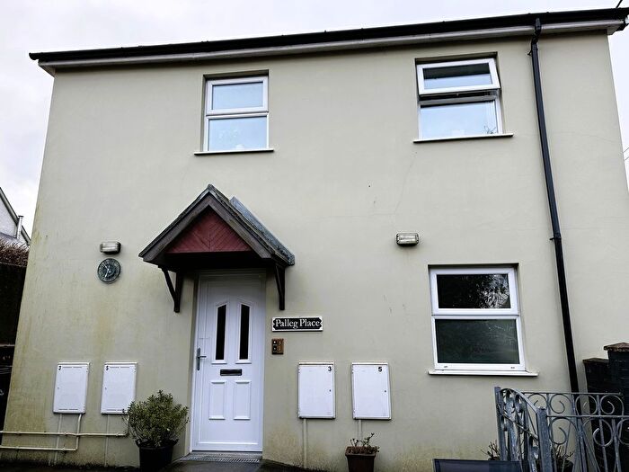 2 Bedroom Flat To Rent In Palleg Place, Lower Cwmtwrch, Swansea., SA9