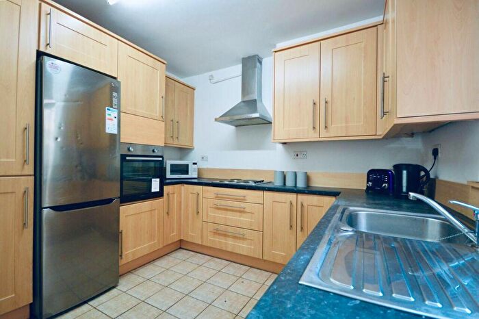 6 Bedroom House To Rent In Rossett Avenue, Liverpool, L17