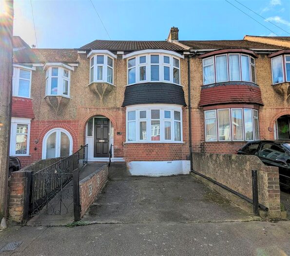 3 Bedroom Terraced House To Rent In Gerrard Avenue, Rochester, ME1