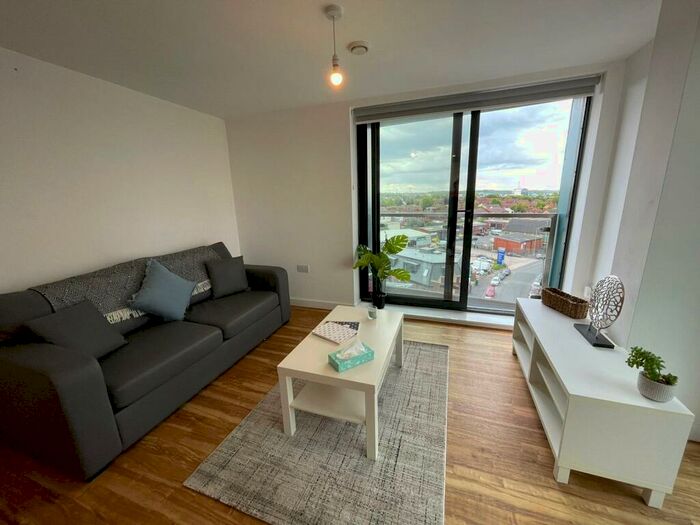 2 Bedroom Flat To Rent In Aire, Cross Green Lane, LS9