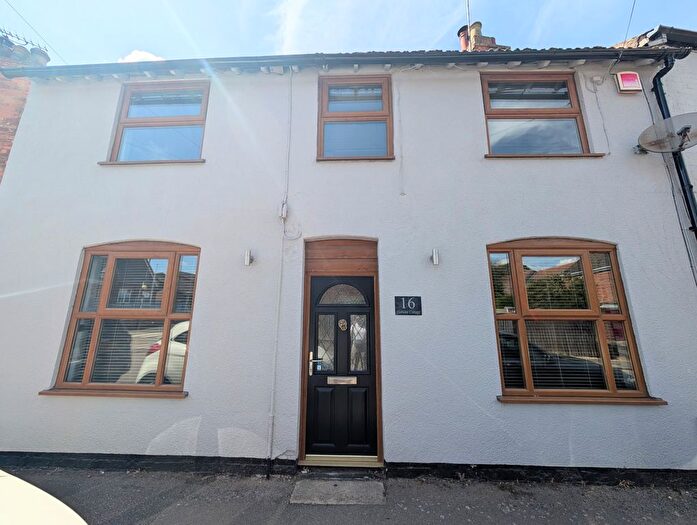 3 Bedroom Cottage To Rent In Hortons Lane, Thrapston, NN14