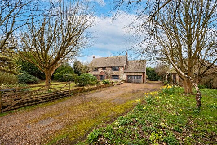 4 Bedroom Detached House For Sale In Wellow, Isle Of Wight, PO41