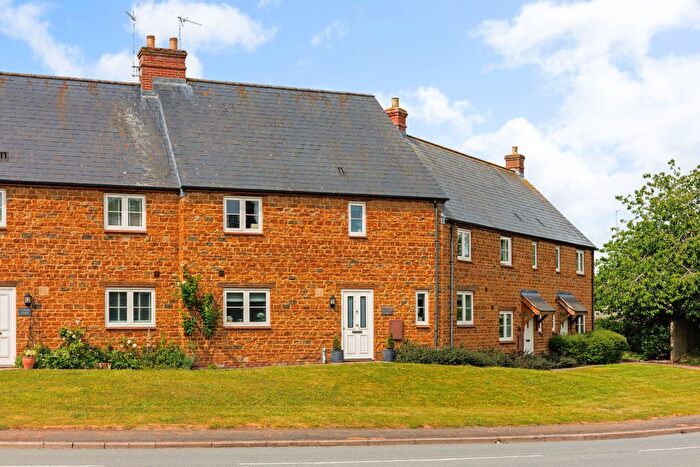 4 Bedroom Detached House For Sale In Canons Ashby Road, Moreton Pinkney, NN11