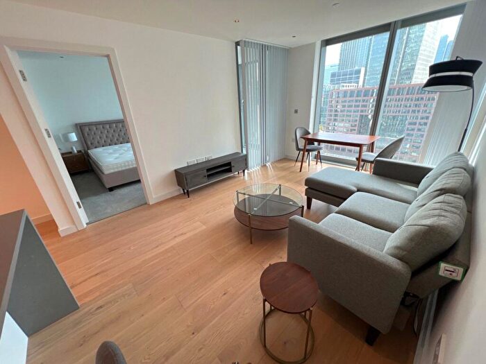 1 Bedroom Apartment To Rent In Marsh Wall, Landmark Pinnacle, London, E14