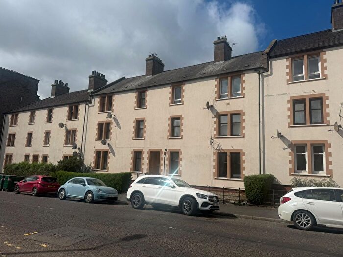2 Bedroom Flat To Rent In Gardner Street, Dundee, DD3