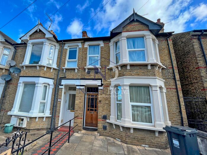 4 Bedroom Terraced House To Rent In Bulstrode Road, Hounslow, TW3