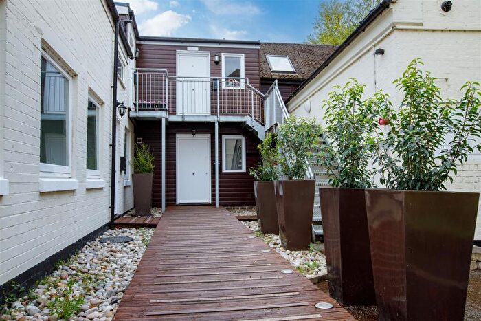 1 Bedroom Apartment For Sale In Clifford Road, Clifford Chambers, Stratford-Upon-Avon, CV37