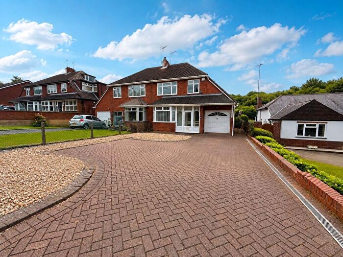3 Bedroom Semi-Detached House For Sale In Himley Road, Gornal Wood, DY3