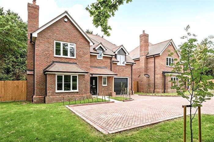 5 Bedroom Detached House To Rent In Bartley Heath, North Warnborough, Hook, Hampshire, RG29
