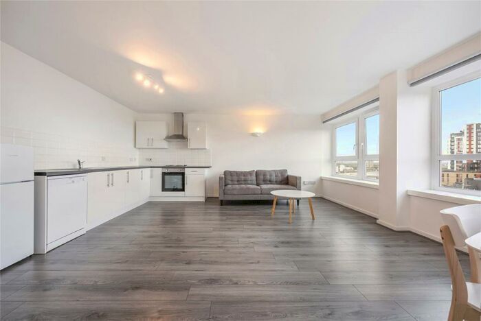 2 Bedroom Flat To Rent In Calderwood Street, London, SE18