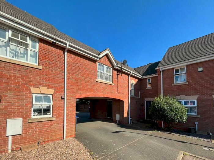 1 Bedroom Apartment To Rent In Colmar Close, Daventry, Northants, NN11