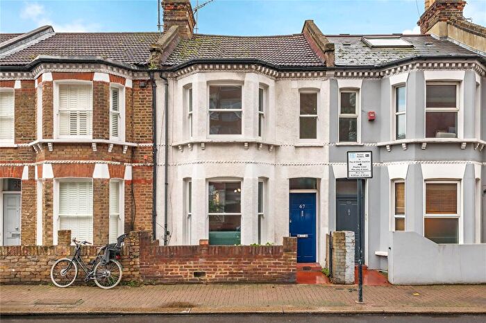 3 Bedroom Terraced House For Sale In Shuttleworth Road, London, SW11