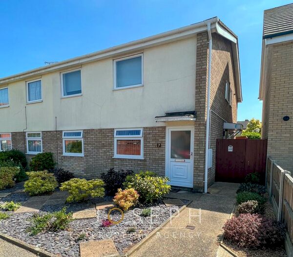 2 Bedroom Apartment To Rent In Hulver Court, Ipswich, IP3