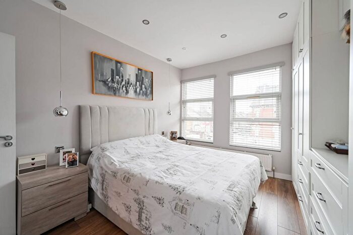 2 Bedroom Flat For Sale In , Harringay, London, N8