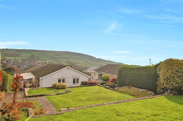 3 Bedroom Bungalow For Sale In Aire Valley Drive, Bradley, BD20