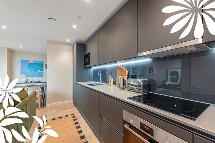 1 Bedroom Flat To Rent In Riverstone Heights, Reed Avenue, London, E3