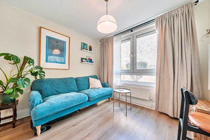 1 Bedroom Apartment For Sale In Edward Street, London, SE8