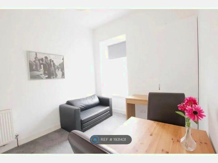 2 Bedroom Flat To Rent In Dumbarton Road, Glasgow, G11