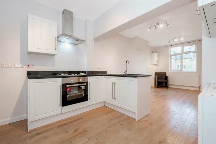 1 Bedroom Flat To Rent In Brondesbury Villas, NW6